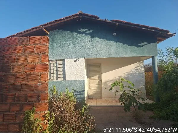 Casa - 2 Quartos - Demerval Lobao - Desocupado — foto 2