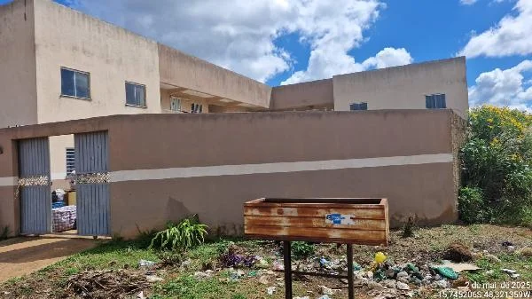 Apartamento - 2 Quartos - Aguas Lindas de Goias - Desocupado — foto 2