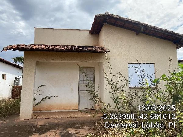 Casa - 2 Quartos - Demerval Lobao - Desocupado — foto 2