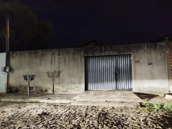 Casa - 2 Quartos - Altos - Ocupado — foto 2