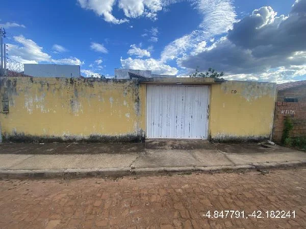Casa - 2 Quartos - Campo Maior - Ocupado — foto 2