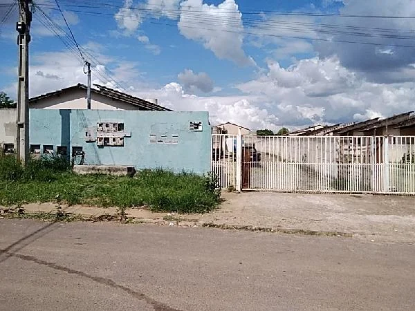 Casa - 2 Quartos - Luziania - Ocupado — foto 2
