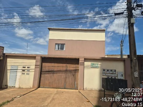 Apartamento - 2 Quartos - Aguas Lindas de Goias - Ocupado — foto 2