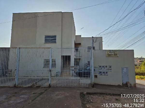 Apartamento - 2 Quartos - Aguas Lindas de Goias - Desocupado — foto 2