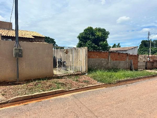 Casa - 2 Quartos - Varzea Grande - Desocupado — foto 2