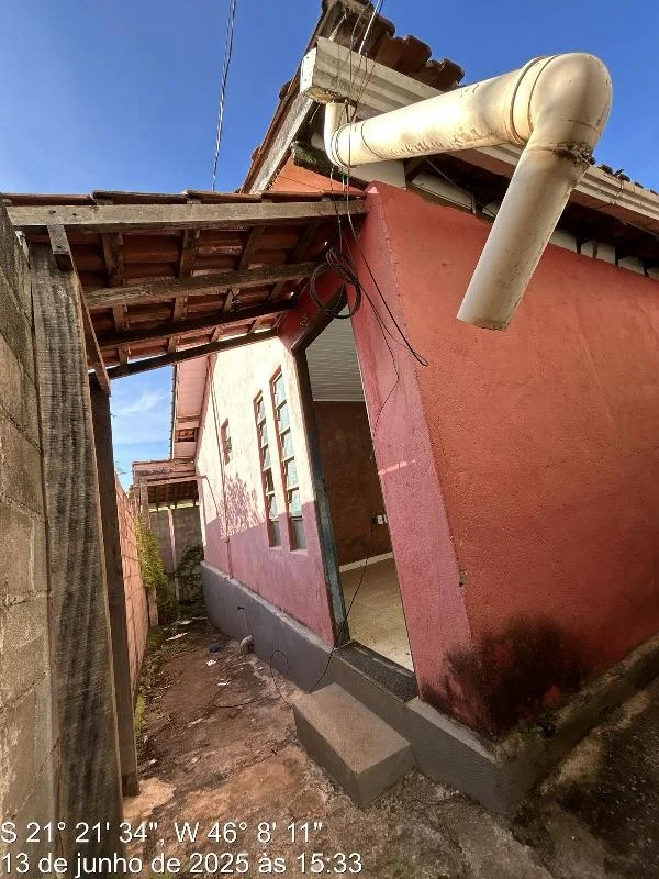Casa - 3 Quartos - Areado - Desocupado — foto 2
