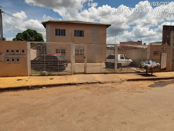 Apartamento - 2 Quartos - Luziania - Ocupado — foto 2