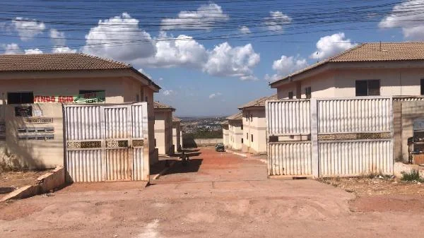 Apartamento - 2 Quartos - Aguas Lindas de Goias - Desocupado — foto 2