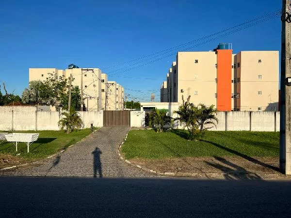 Apartamento - 2 Quartos - Campos dos Goytacazes - Ocupado — foto 2