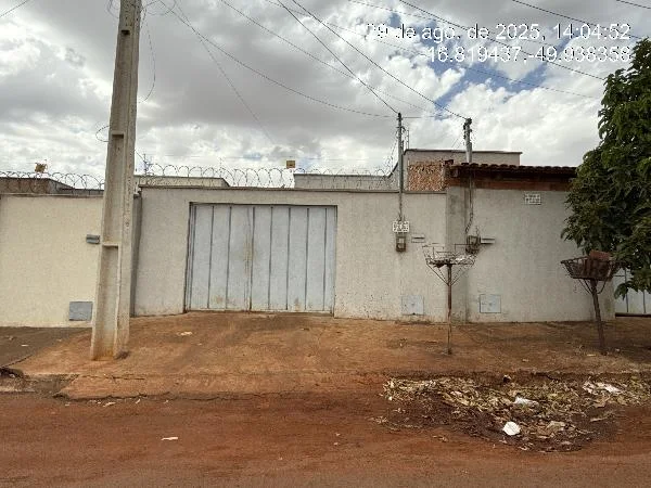 Casa - Palmeiras de Goiás — foto 2