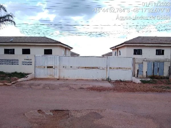 Apartamento - 2 Quartos - Aguas Lindas de Goias - Ocupado — foto 2