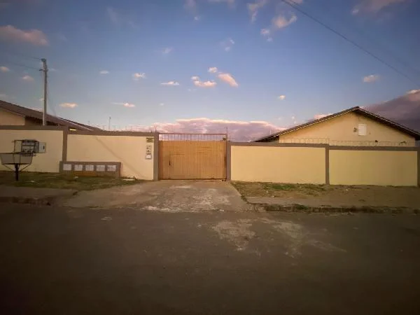 Casa - 3 Quartos - Aguas Lindas de Goias - Ocupado — foto 2