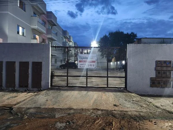 Apartamento - 2 Quartos - Cidade Ocidental - Desocupado — foto 2