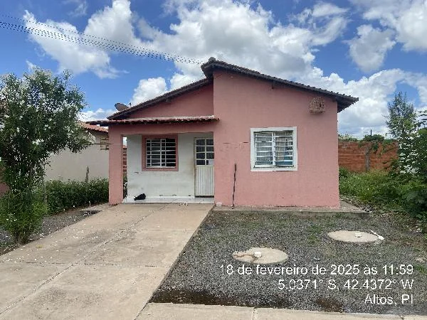 Casa - 2 Quartos - Altos - Ocupado — foto 2