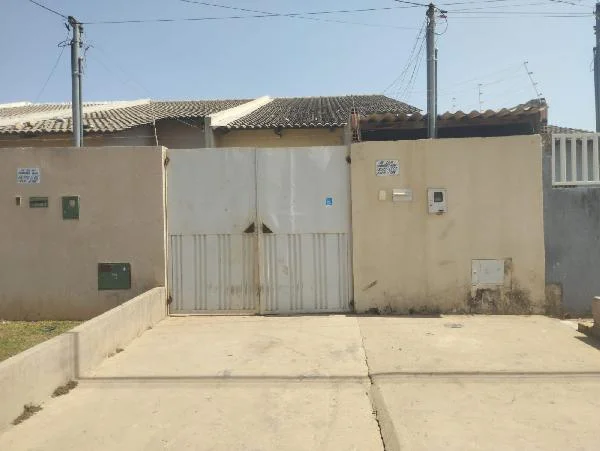 Casa - 2 Quartos - Luziânia - Ocupado — foto 2
