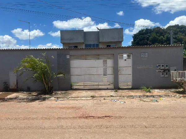 Apartamento - 2 Quartos - Aguas Lindas de Goias - Ocupado — foto 2