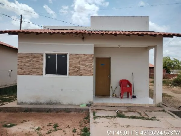 Casa - 2 Quartos - Altos - Ocupado — foto 2
