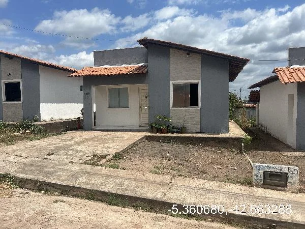 Casa - 2 Quartos - Demerval Lobao - Ocupado — foto 2