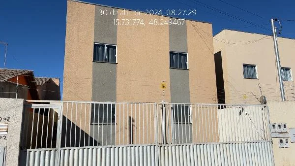 Apartamento - 2 Quartos - Aguas Lindas de Goias - Ocupado — foto 2