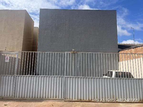 Apartamento - 2 Quartos - Aguas Lindas de Goias - Ocupado — foto 2