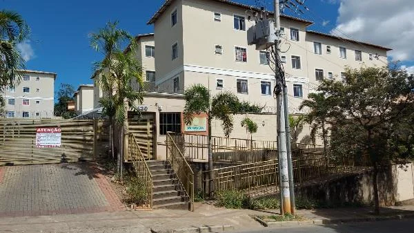 Apartamento - 2 Quartos - Vespasiano - Ocupado — foto 2