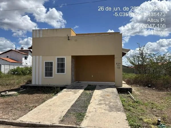 Casa - 2 Quartos - Altos - Ocupado — foto 2