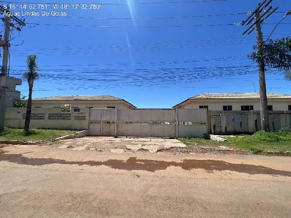 Apartamento - 2 Quartos - Aguas Lindas de Goias - Ocupado — foto 2