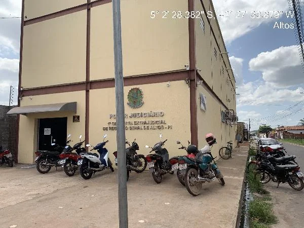 Casa - 2 Quartos - Altos - Ocupado — foto 2