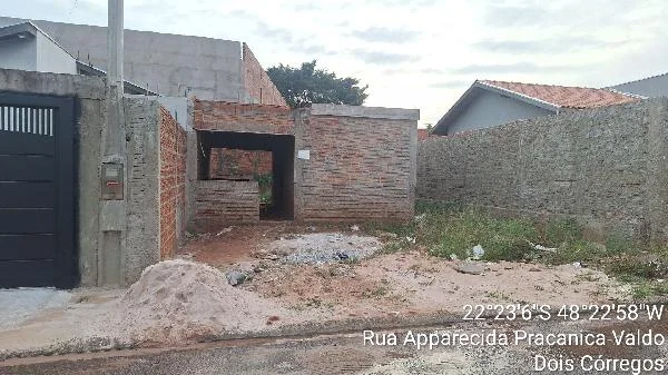 Terreno - Dois Córregos - Desocupado — foto 2