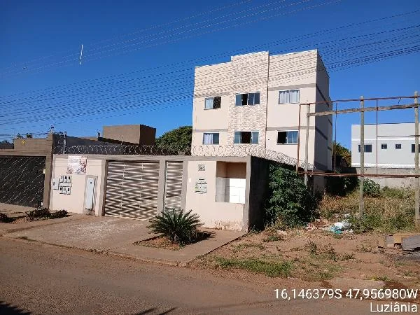 Apartamento - 2 Quartos - Luziania - Ocupado — foto 2