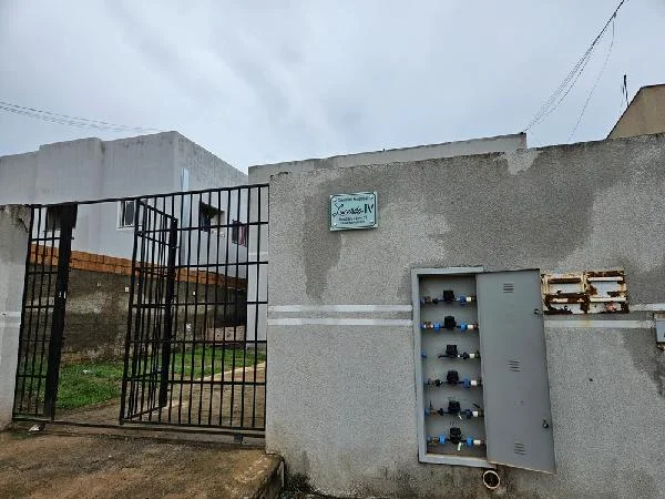 Apartamento - 2 Quartos - Cidade Ocidental - Ocupado — foto 2