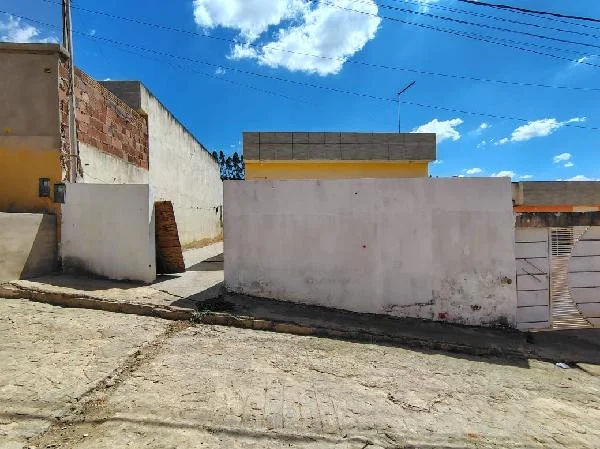 Casa - 2 Quartos - Cha de Alegria - Ocupado — foto 2