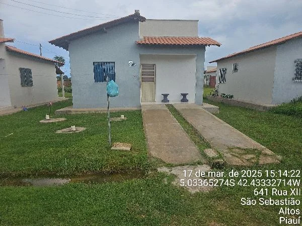 Casa - 2 Quartos - Altos - Ocupado — foto 2