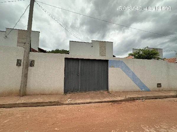 Casa - 2 Quartos - Altos - Ocupado — foto 2