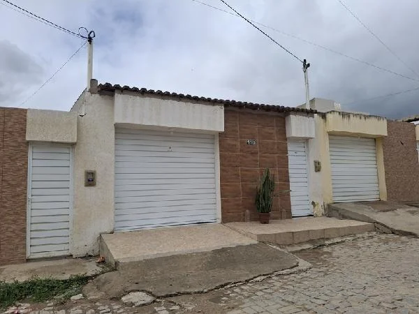 Casa - 2 Quartos - Santa Cruz do Capibaribe - Ocupado — foto 2