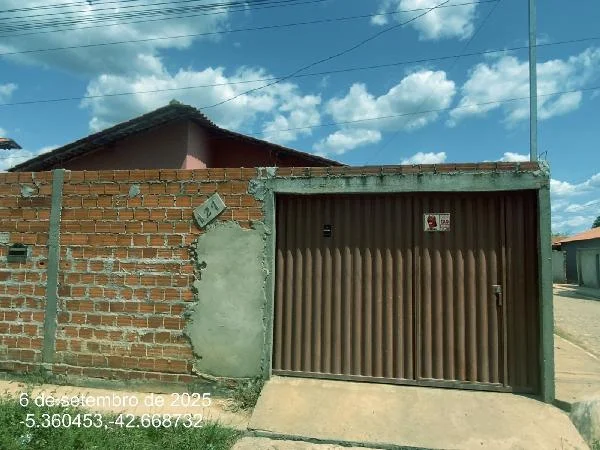 Casa - 2 Quartos - Demerval Lobao - Ocupado — foto 2
