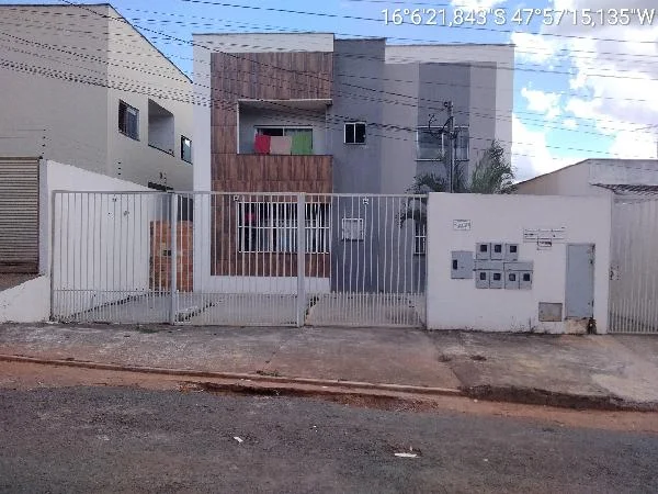 Apartamento - 2 Quartos - Cidade Ocidental - Desocupado — foto 2