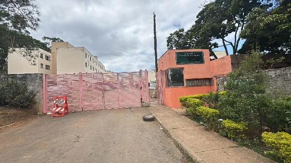 Apartamento - 2 Quartos - Vespasiano - Ocupado — foto 2