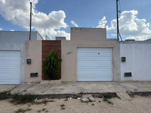 Casa - 2 Quartos - Nossa Senhora da Gloria - Ocupado — foto 2