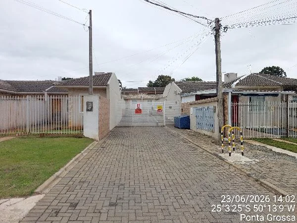 Casa - 2 Quartos - Ponta Grossa - Ocupado — foto 2