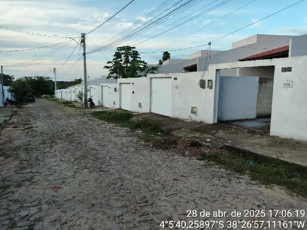 Casa - 2 Quartos - Horizonte - Desocupado — foto 2