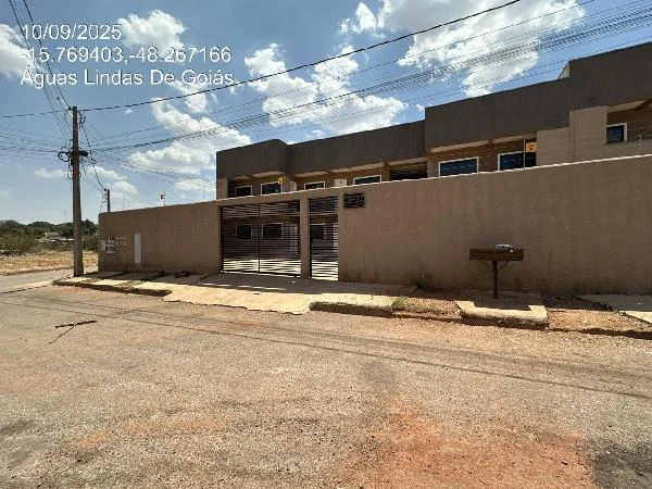 Apartamento - 2 Quartos - Aguas Lindas de Goias - Ocupado — foto 2