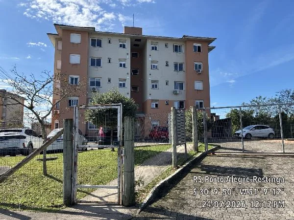 Apartamento - 2 Quartos - Porto Alegre - Ocupado — foto 2