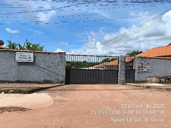 Casa - 2 Quartos - Aguas Lindas de Goias - Ocupado — foto 2
