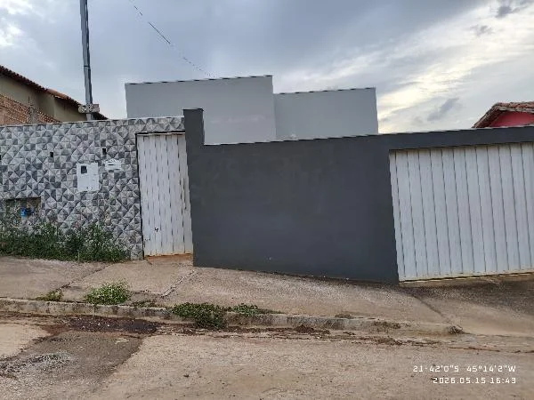 Casa - 2 Quartos - Tres Coracoes - Ocupado — foto 2
