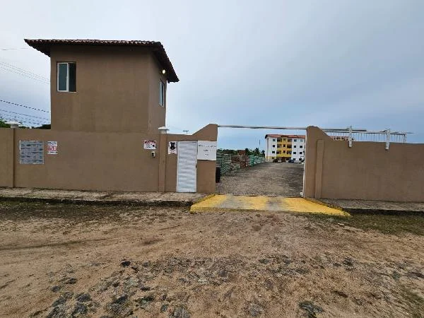 Apartamento - 3 Quartos - Caucaia - Ocupado — foto 2
