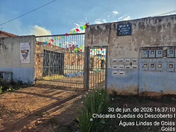 Casa - 2 Quartos - Aguas Lindas de Goias - Desocupado — foto 2
