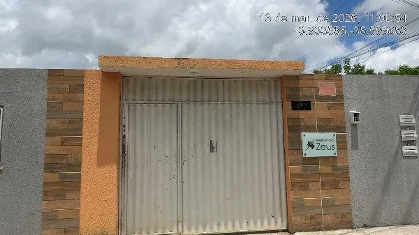 Apartamento - 2 Quartos - Pacatuba - Ocupado — foto 2