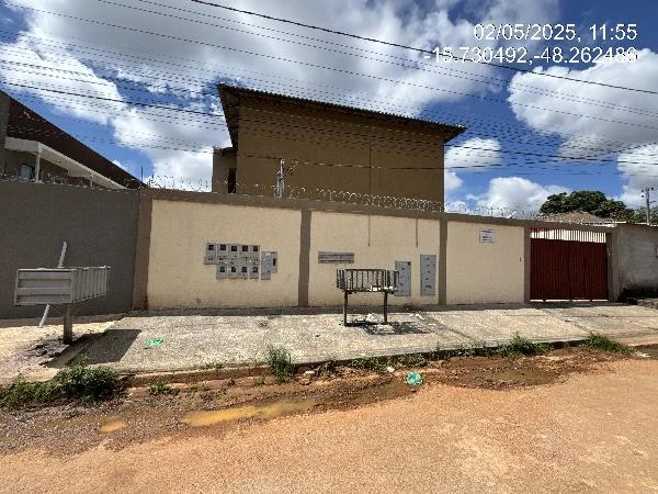 Apartamento - 2 Quartos - Aguas Lindas de Goias - Desocupado — foto 2