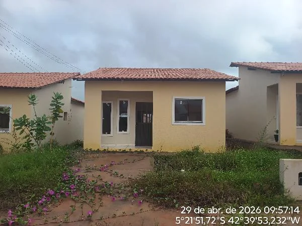 Casa - 2 Quartos - Demerval Lobao - Desocupado — foto 2